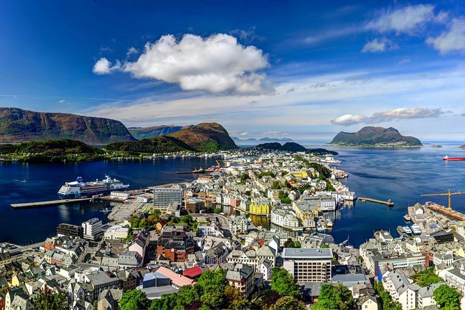 Chase a Troll on a Private Tour Through the Picturesque Fjord Towns - Guide and Transportation Details