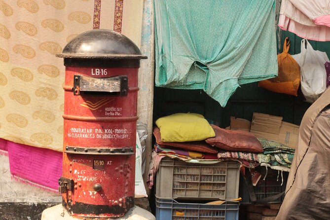 Chasing The Sun Experience Kolkatas Culture - Experiencing Kolkatas Transportation Traditions