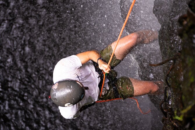 Chasing Waterfalls:Wild Hawaii Rappelling - Breathtaking Views and Unforgettable Memories
