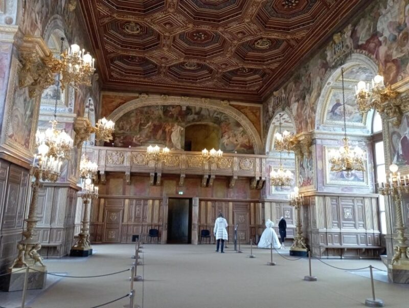 Château Fontainebleau English Semi-Private Guided Tour Max 6 - Included and Not Included