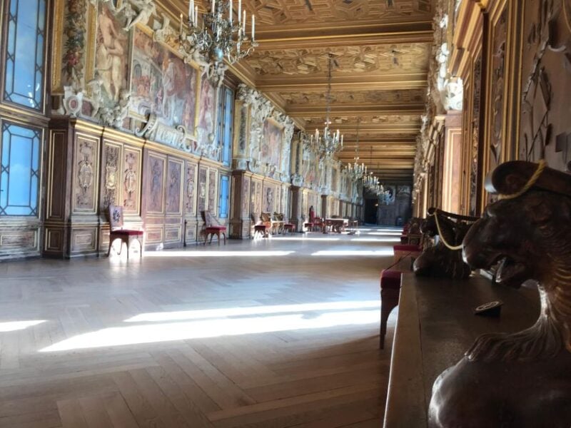 Château Fontainebleau English Semi-Private Guided Tour Max 6 - Accessibility
