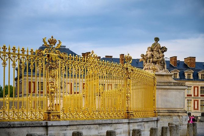 Château of Versailles and Marie Antoinettes Petit Trianon Private Tour - Wandering the Lush Gardens