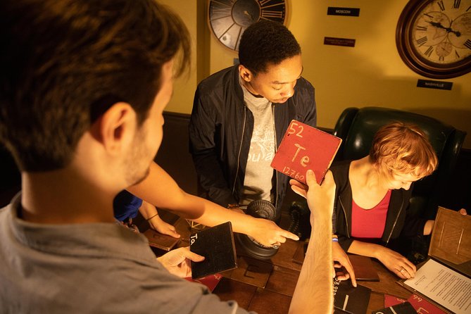 Chattanooga The Inheritance Mystery Room Escape Room Admission Ticket - Realistic Experience