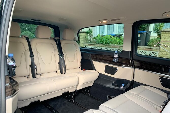 Chauffeur Car Transfer Services From London to Gatwick Airport - Key Points