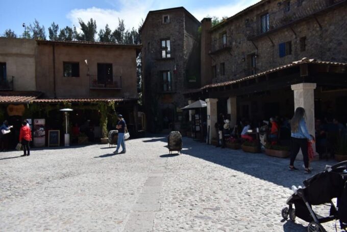 Chautlas Castle, Lavender Farm, and Valquirico Private Tour - Customer Reviews