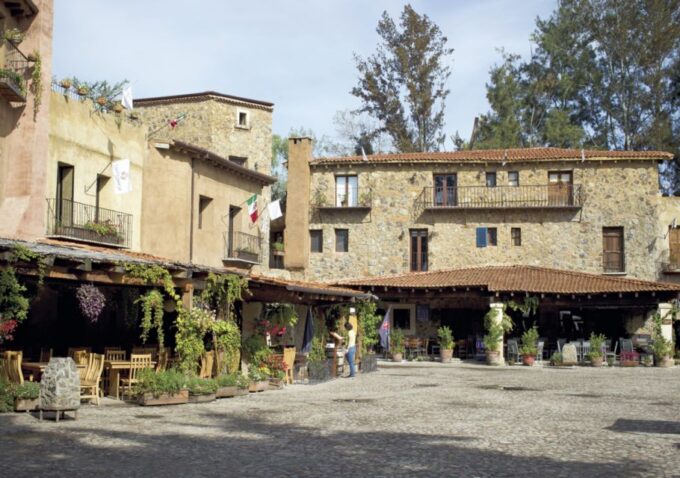 Chautlas Castle, Lavender Farm, and Valquirico Private Tour - Frequently Asked Questions