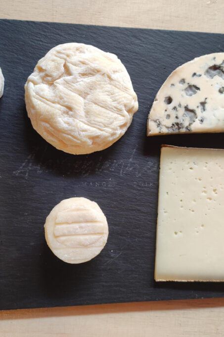 Cheese Tasting in Paris With an Expert - Wine and Bread