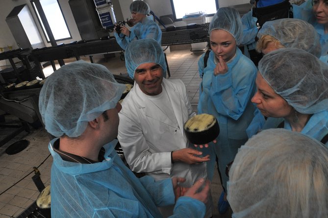 Cheesemaker for a Day & Visit to the Dairy - Operator and Location