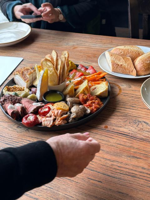 Chefs Private Martinborough Wine Tour With Gourmet Lunch - Itinerary and Experience