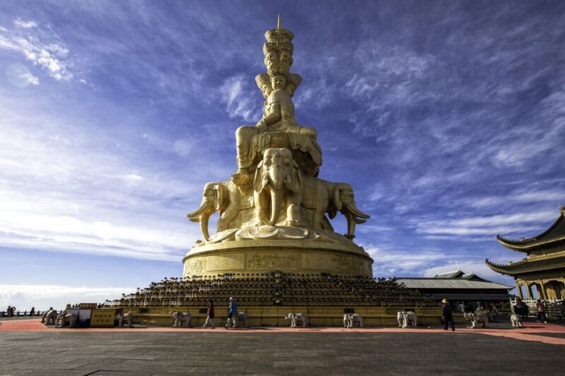Chengdu: 2 Days Panda, Leshan Buddha and Emeishan Group Tour - Itinerary Details