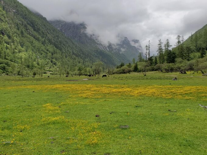Chengdu: 6-Day Mt. Siguniang Dafeng Erfeng Climbing Tour - Recommended Packing List