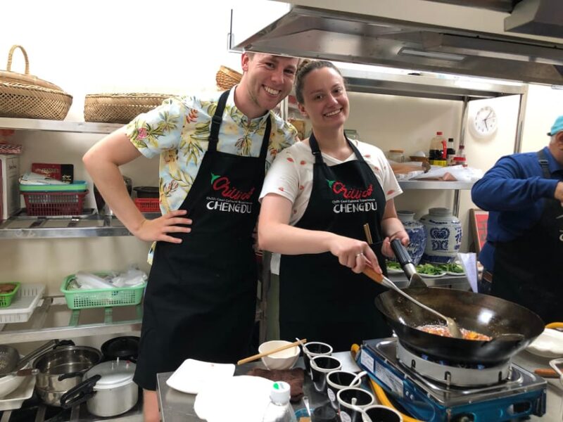Chengdu: Cooking Class With Fresh Market Half Day Experience - Key Points