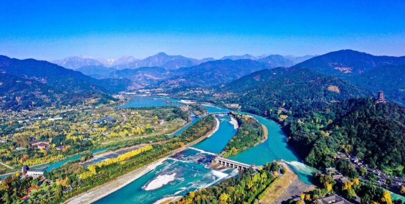 Chengdu: Dujiangyan Irrigation System Private Day Tour - Exploring the Irrigation System