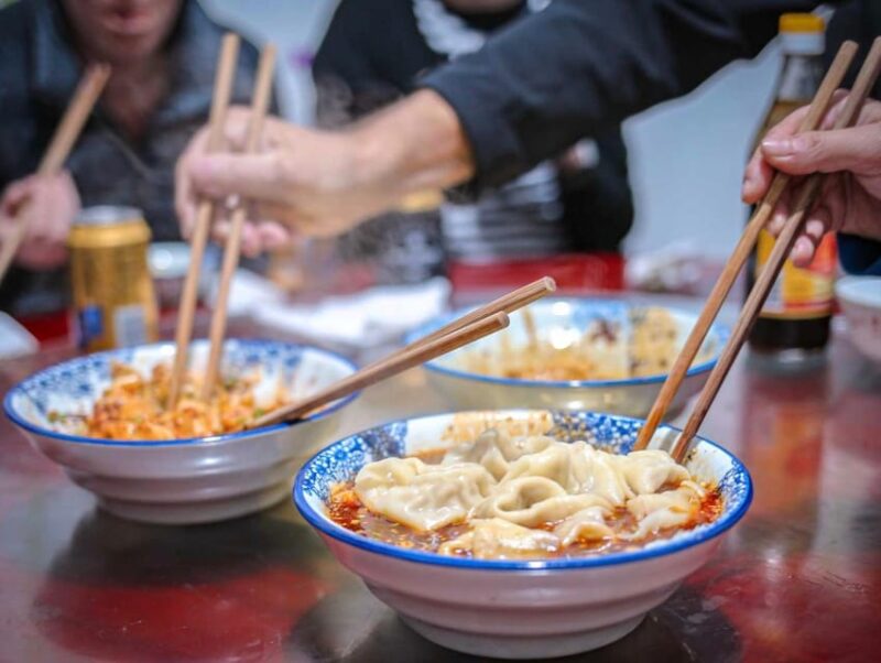 Chengdu Evening Food Tour - Tasting the Flavors of Chengdu