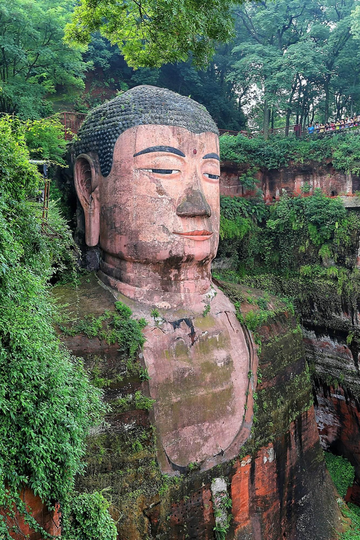 Chengdu: Leshan Buddha and Emeishan Guided 2-Day Trip - Itinerary: Day 1