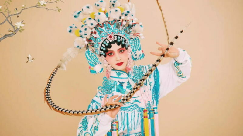 Chengdu: Liyuan Theater Sichuan Opera Face-Changing Show - What to Expect at Liyuan Theater