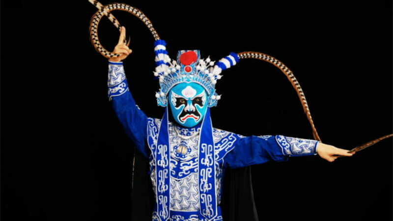 Chengdu: Liyuan Theater Sichuan Opera Face-Changing Show - Why This Experience Offers Good Value