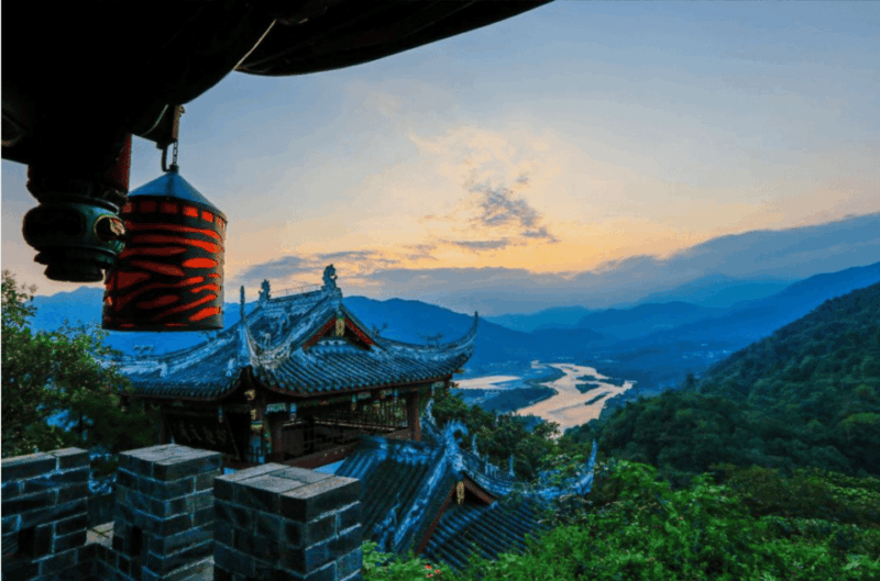Chengdu Panda and Doujiangyan Irrigation System Private Tour - Key Points
