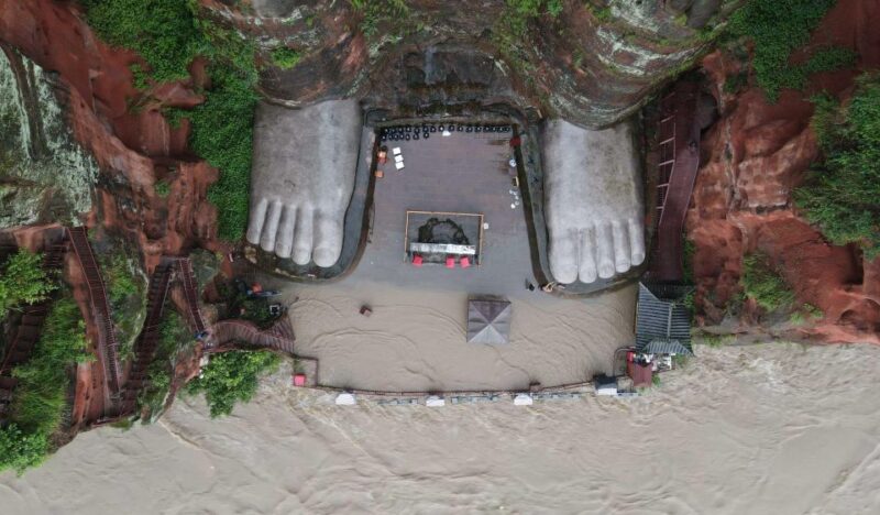 Chengdu: Private Round-Trip Transfer to Leshan Budda - Experience and Highlights