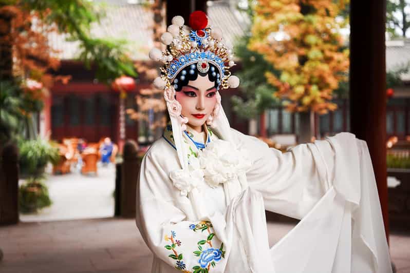 Chengdu: Sichuan Opera Show & Covered Bowl Tea & Massage - Performance Highlights
