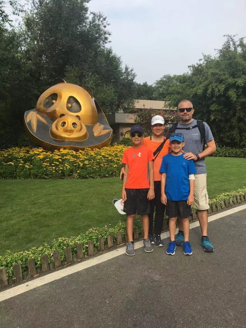 Chengdu:Giant Pandas and Old Chengdu Day Tour - Accessibility