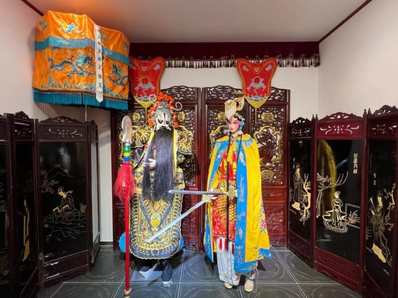 Chengdu:Sichuan Opera Show - Dress Code and Photography