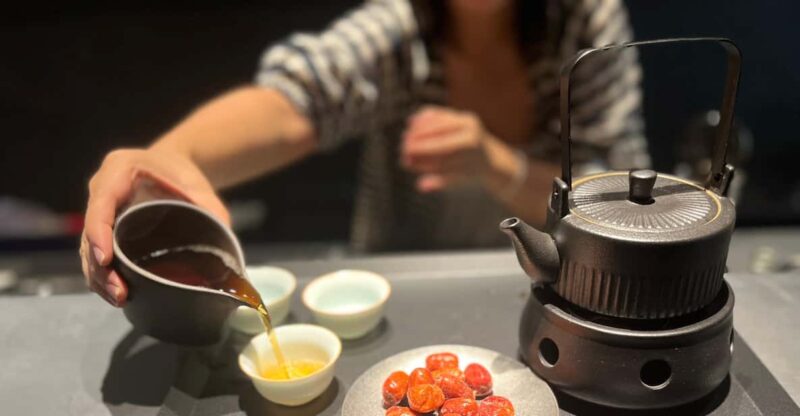 Chengdu:Traditional and New Chinese Tea Tasting Experience - Key Points