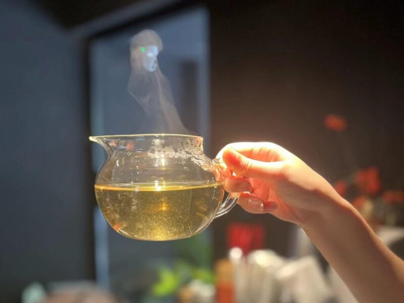 Chengdu:Traditional and New Chinese Tea Tasting Experience - Chengdu Tea Culture
