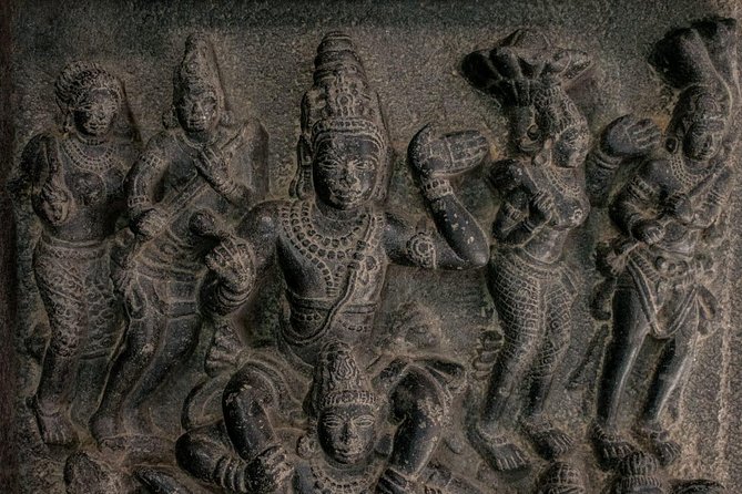 Chennai Stone or Bronze or Prehistory Museum Walk by a Storyteller With Cab - Exploring the Stone Gallery