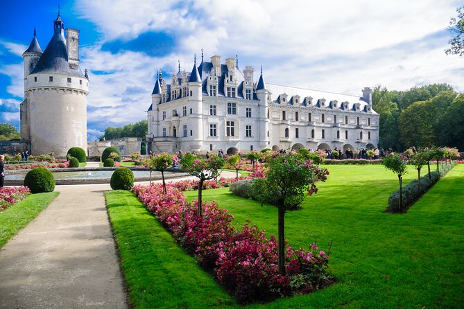 Chenonceau Castle Guided Half-Day Trip From Tours - Visit to Château Des Milandes