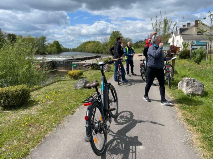 Chenonceau: Guided Ebike Ride and Wine & Cheese Picnic Lunch - Scenic Countryside Views