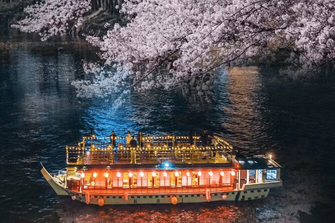 Cherry Blossom Cruise on Tokyo Bay Dinner and Japan Show - Dining Options
