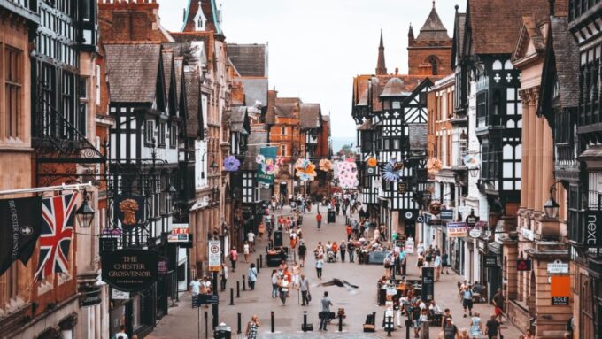 Chester Quest: Self Guided Walk & Interactive Treasure Hunt - Exploring the City