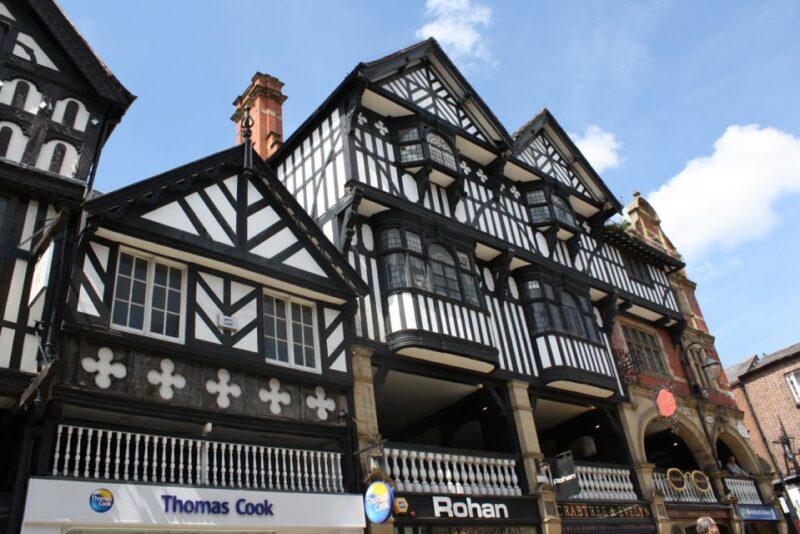 Chester: Quirky Self-Guided Smartphone Heritage Walks - Uncover Unique Sculptures
