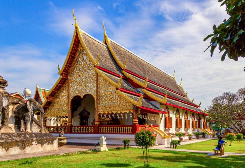 Chiang Mai: Ancient Temples Guided Spanish Tour - Inclusions