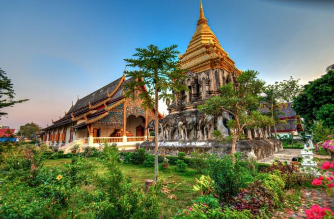 Chiang Mai: Ancient Temples Guided Spanish Tour - Accessibility and Reservation