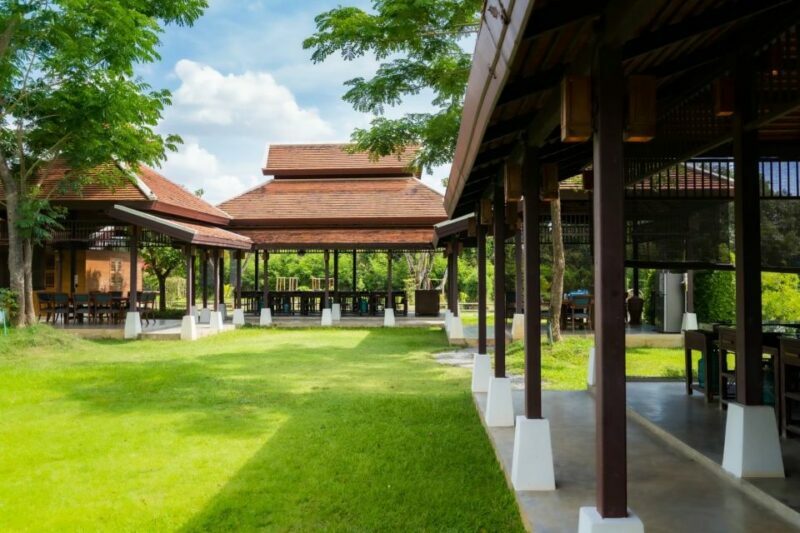 Chiang Mai: Authentic Cooking Class with Market & Farm Visit - Key Points