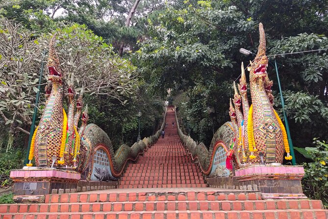 Chiang Mai Chiang Rai 2 Day 1 Night Trip - Reviews and Ratings