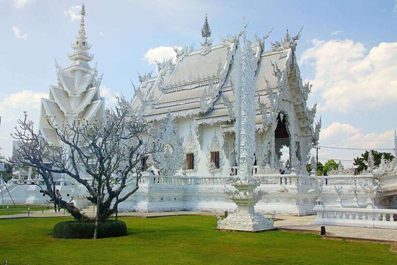 Chiang Mai: Chiang Rai 3 Temples Day Trip With Lunch - Itinerary Details