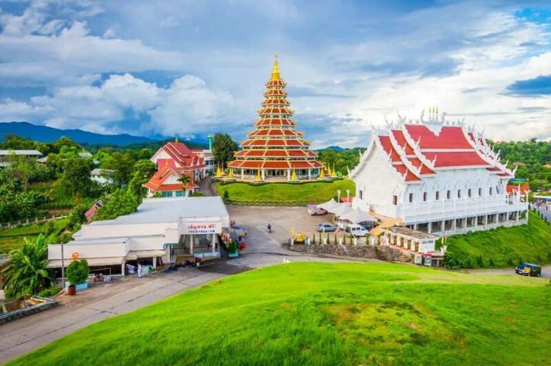 Chiang Mai: Chiang Rai Highlights Tour with Guide & Pickup - The White Temple — A Modern Masterpiece