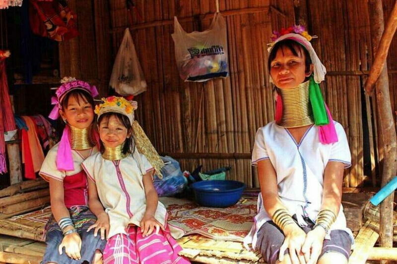 Chiang Mai: Chiang Rai Temples Day Trip with Hot Springs - Key Points
