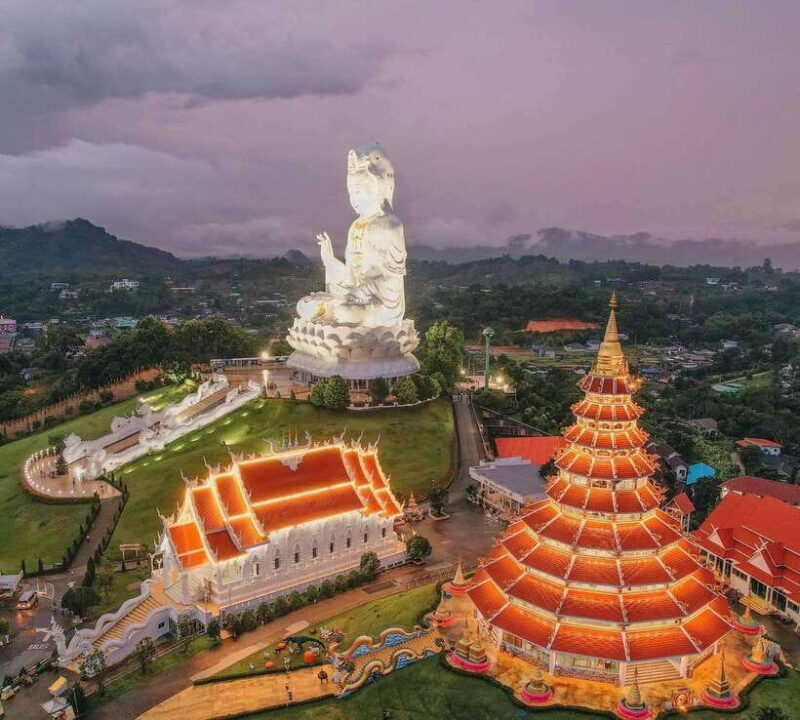 Chiang Mai> Chiang Rai Temples(White/Red/Blue) Day Tour - Wat Rong Khun (White Temple)