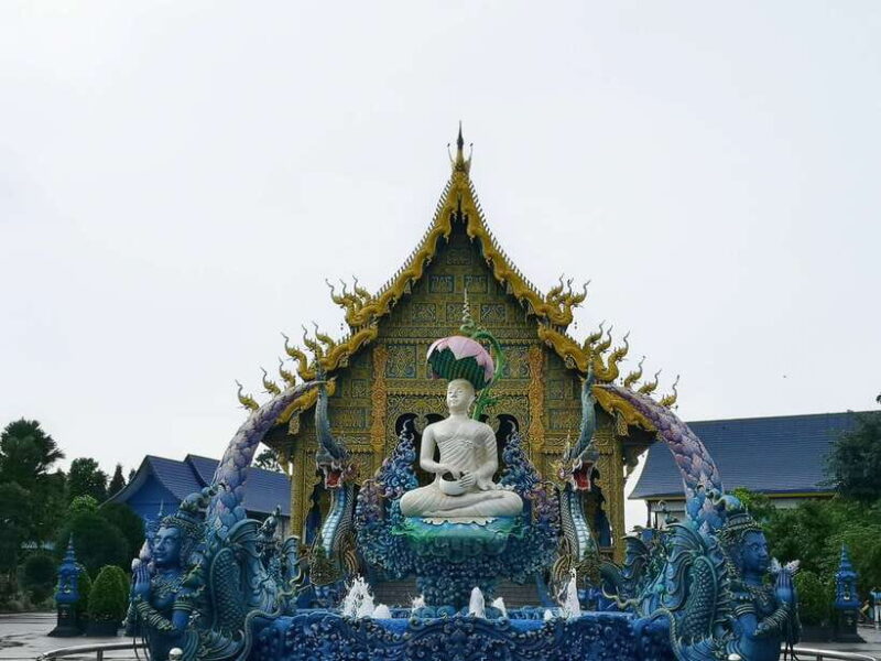 Chiang Mai> Chiang Rai Temples(White/Red/Blue) Day Tour - Wat Rong Suea Ten (Blue Temple)