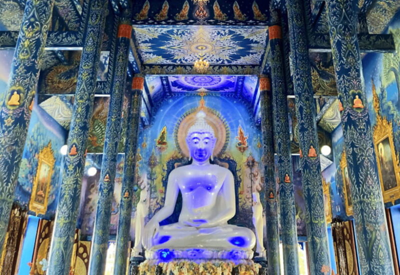 Chiang Mai: Chiang Rai White, Blue, Red Temples & Long Neck - Key Points