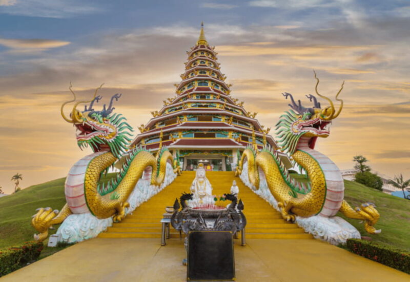 Chiang Mai: Chiang Rai White, Blue, Red Temples & Long Neck - Wat Rong Suea Ten: The Striking Blue Temple