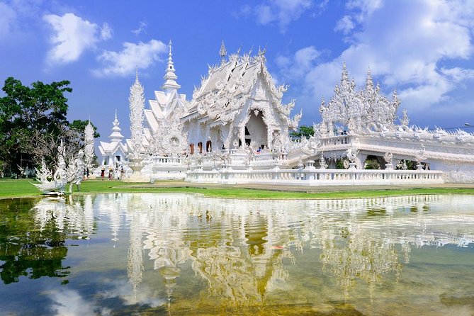 Chiang Mai-Chiang Rai:White-Black-Blue Temple-Golden Triangle-Keren-Boat Trip - Pickup Information