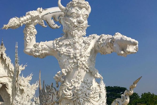 Chiang Mai-Chiang Rai:White+Black+Blue Temple+Golden Triangle+Boat Trip - Wat Rong Seur Ten (Blue Temple)