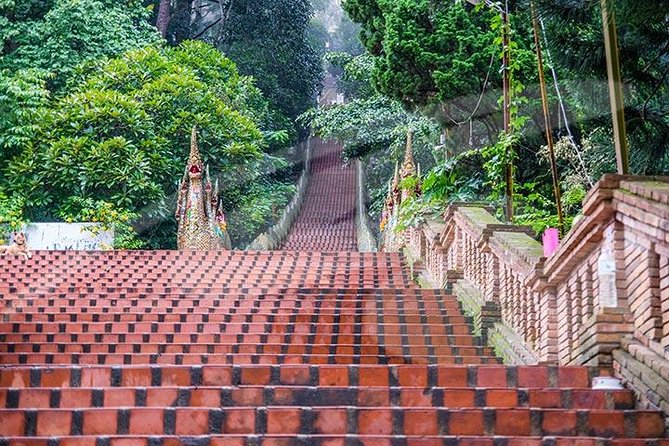 Chiang Mai City and Temples Half-Day Tour - Exploring Wat Phrathat Doi Sutep