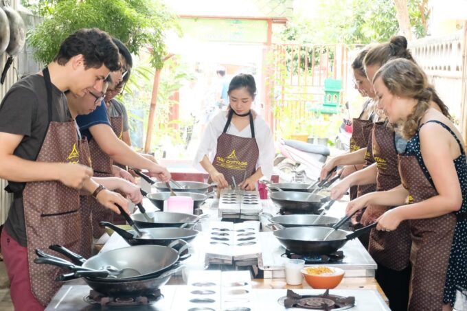 Chiang Mai: Cooking Class, Market and Thai Herbs Garden Tour - Inclusions and Exclusions