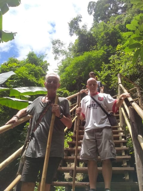 Chiang Mai: Doi Inthanon Park and Pha Dok Siew Hike Day Trip - Encountering the Wachirathan Waterfall